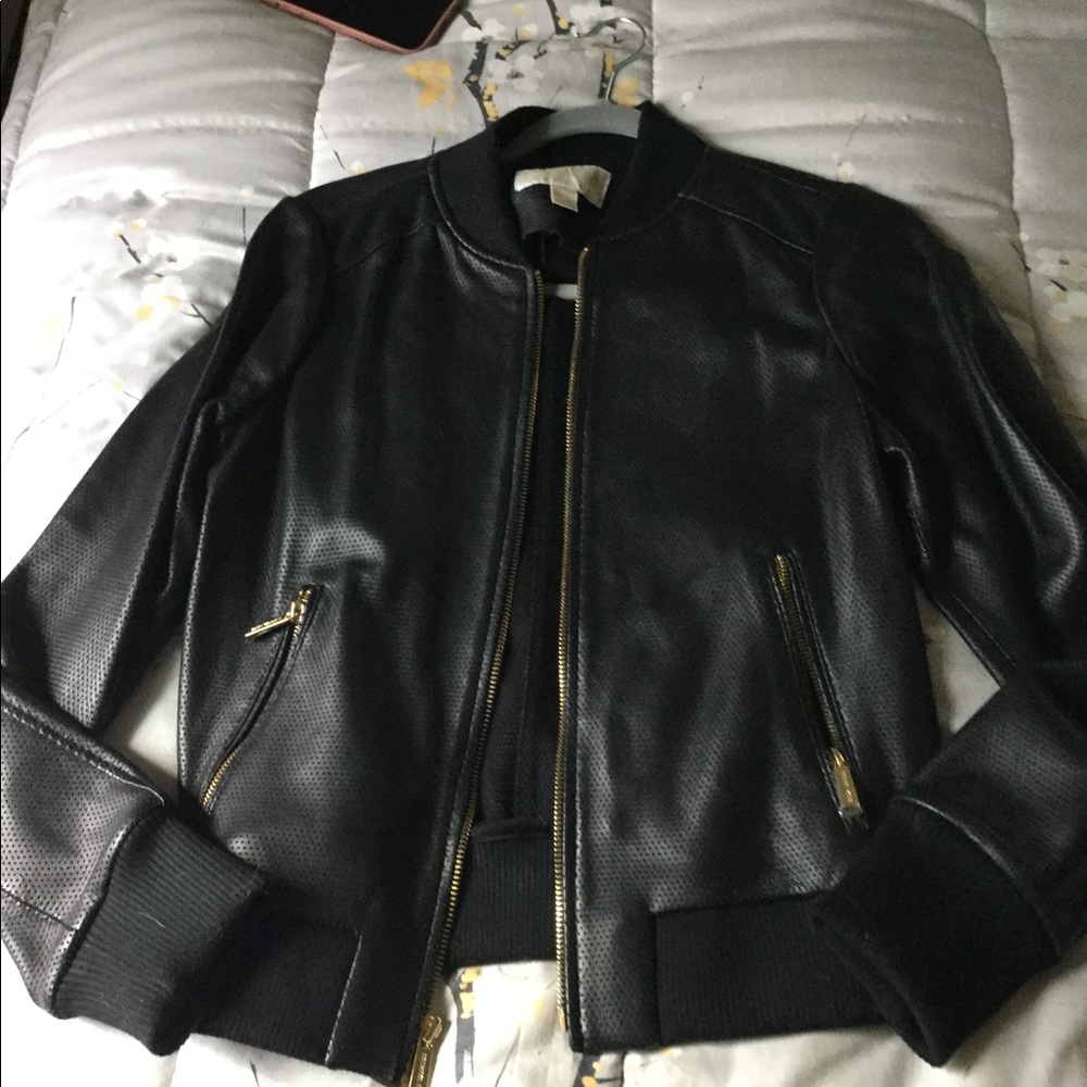Woman leather bomber jacket